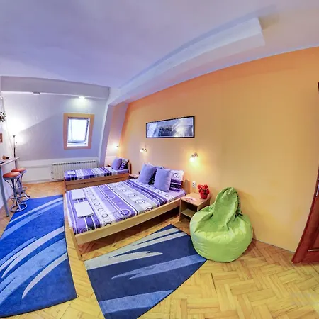 No9 Hotel 2*